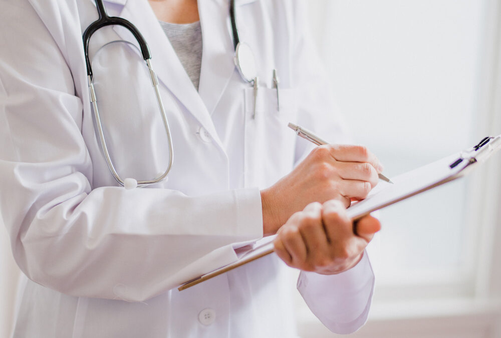 Why doctors often assume only one possible diagnosis as oppose to giving the list with assigned probabilities and priorities?